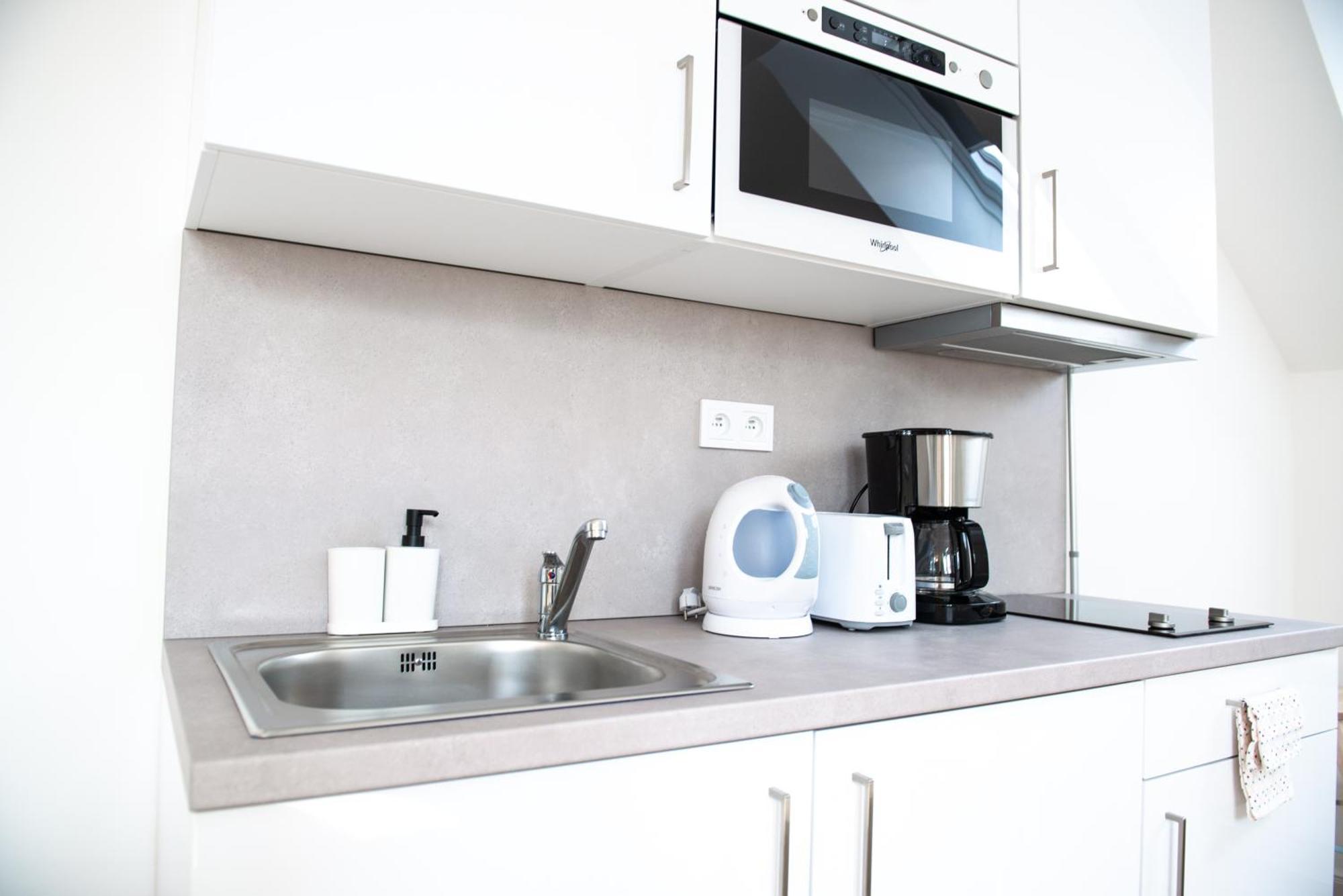 Emerald Apartments Boutique Residence Прага Екстериор снимка