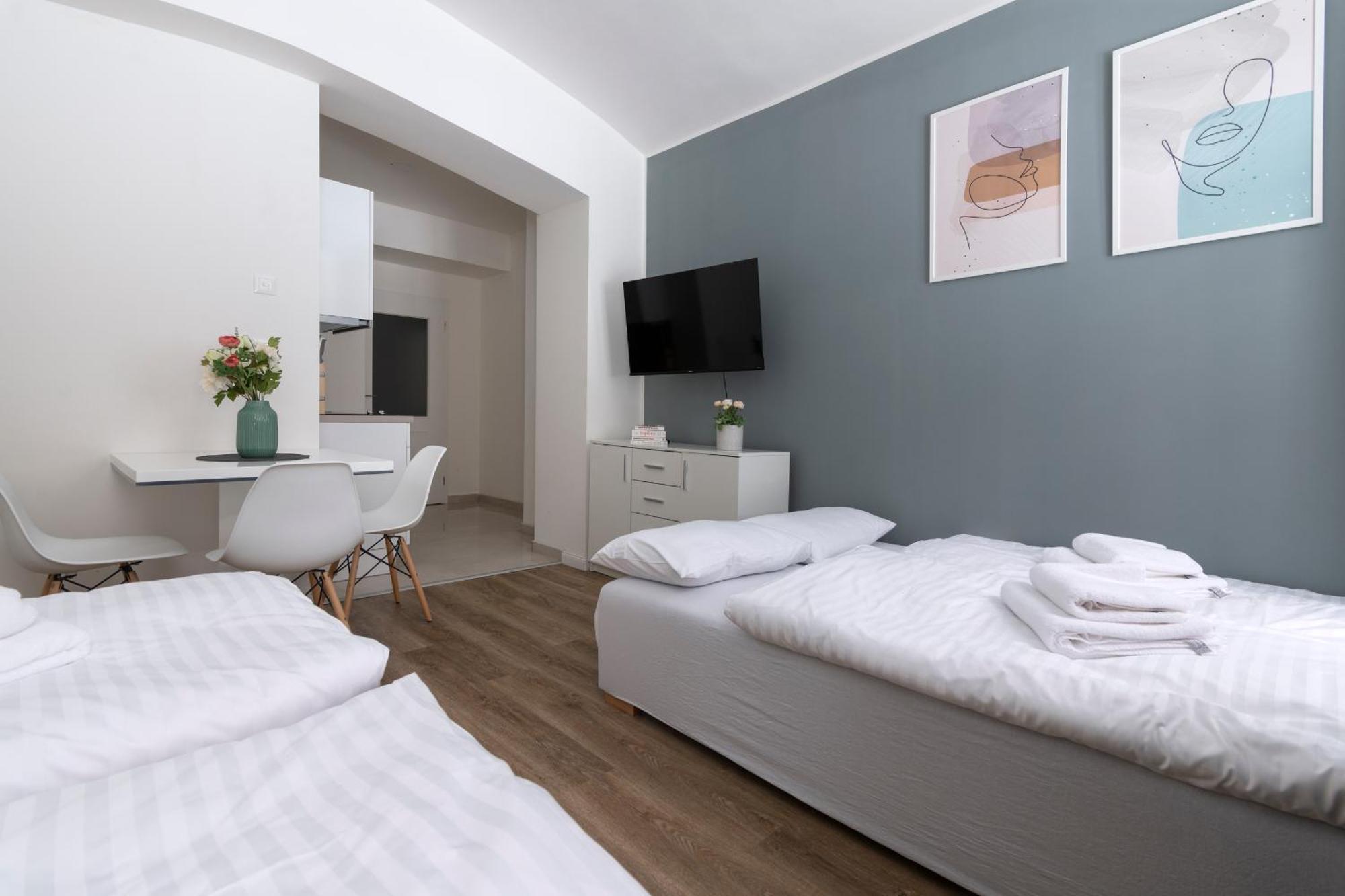 Emerald Apartments Boutique Residence Прага Екстериор снимка