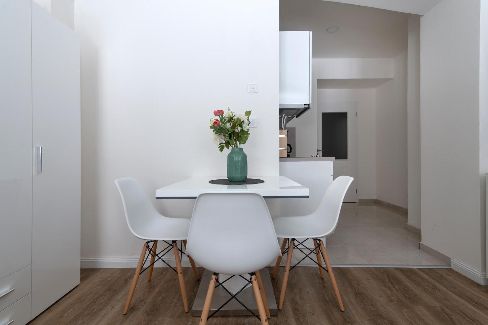 Emerald Apartments Boutique Residence Прага Екстериор снимка